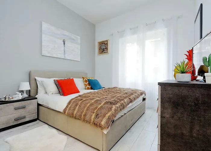 Vaticano Terrace: Brand New 2 Bedrooms 2 Bathrooms * Roma